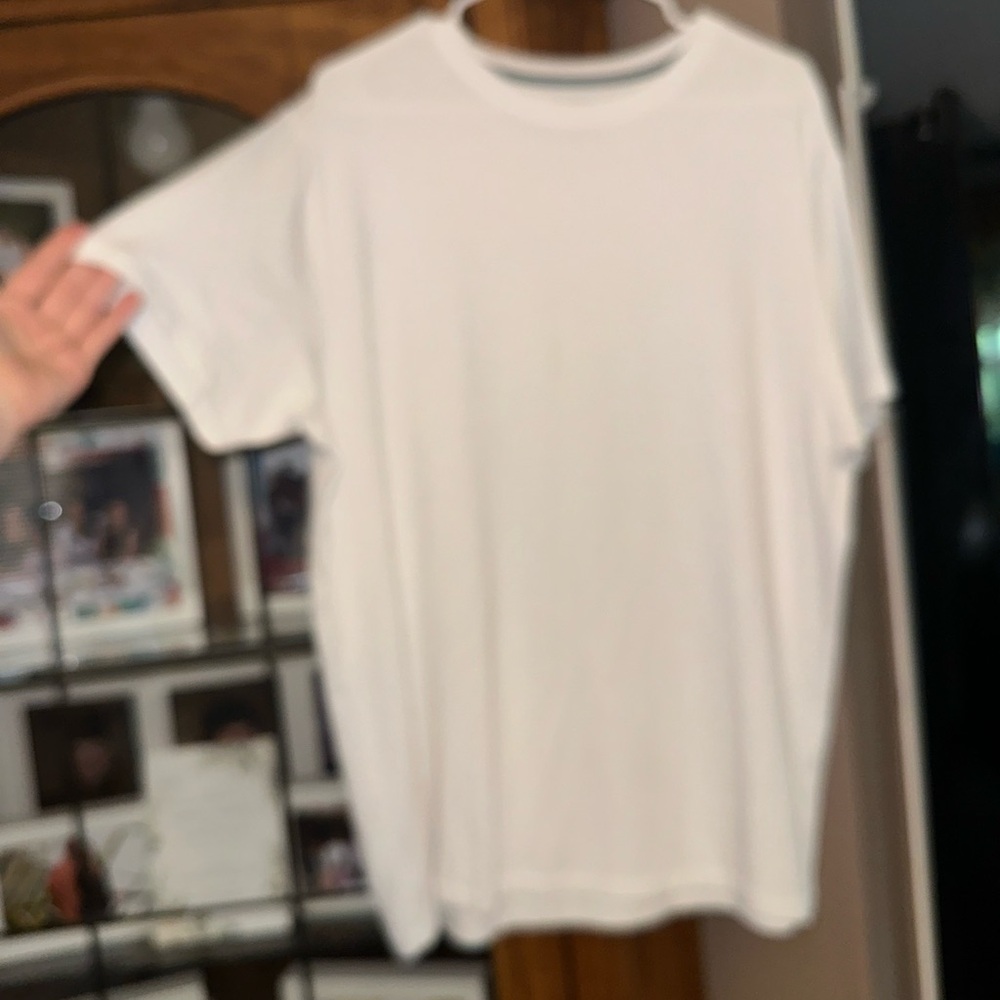 NWOT MENS WHITE SHIRT. MUST BE BUNDLED (T) - Picture 3 of 3